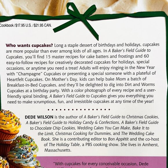Cupcake Cookbook - Baker's Field Guide - Over 60 Cupcake Recipes for Every Occas - Picture 12 of 14